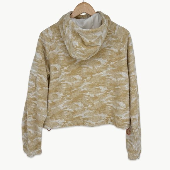 Outdoor Voices Camo PrimoFleece 1/4 Zip Hoodie | Small | White Cloud - Picture 4 of 11